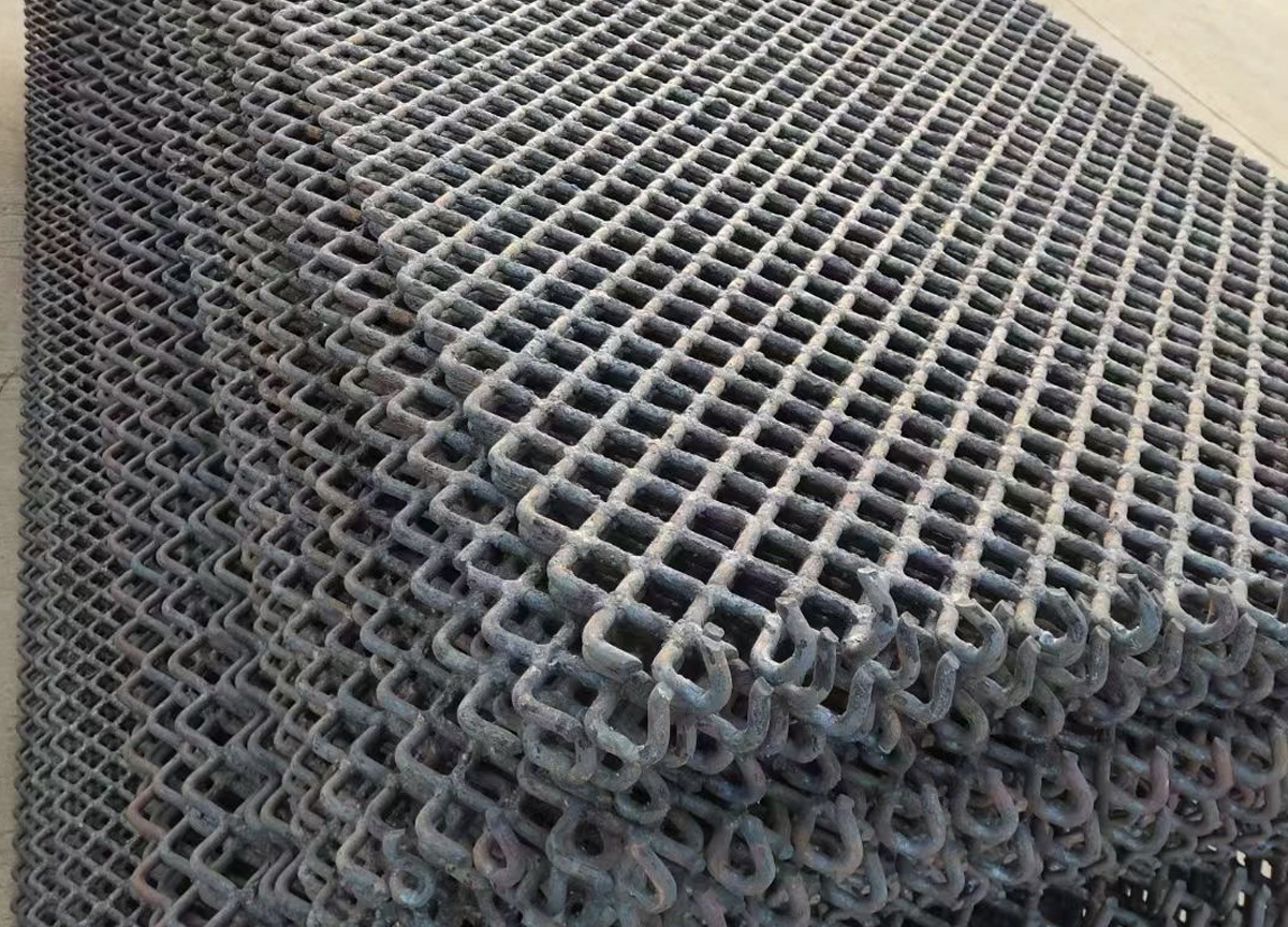 Alloy welded screens